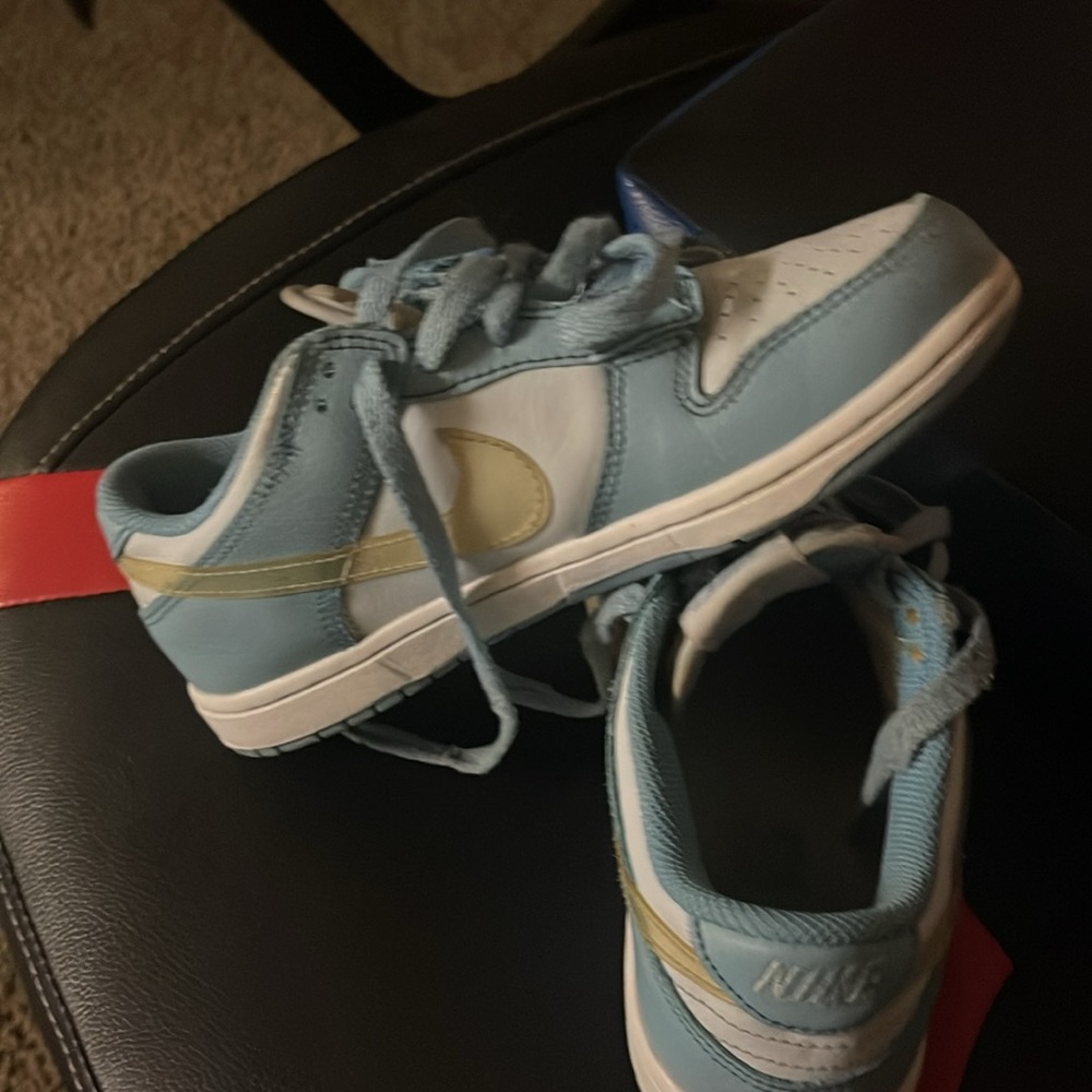 Mike dunks - Picture 3 of 4